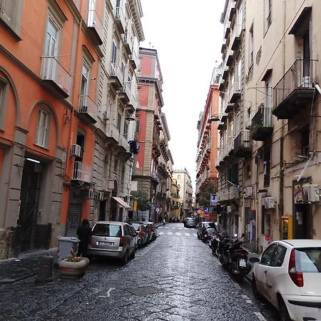 דירות Napoli Centro Storico Un Passo Da San Gennaro מראה חיצוני תמונה
