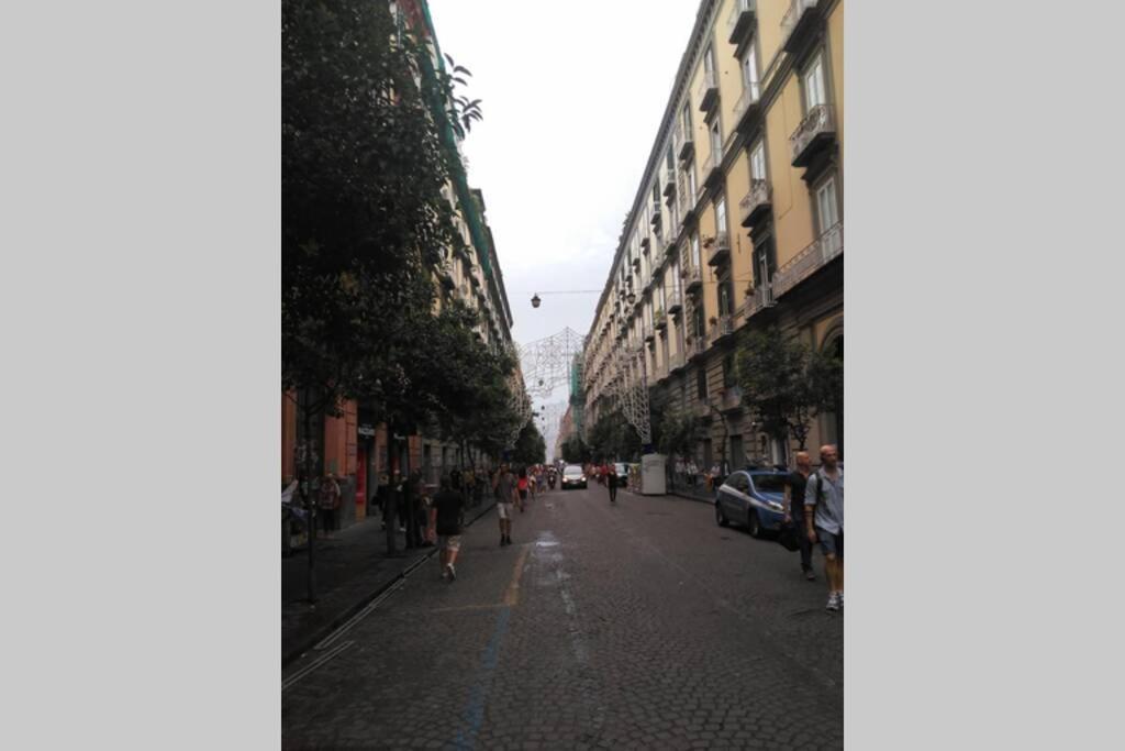 דירות Napoli Centro Storico Un Passo Da San Gennaro מראה חיצוני תמונה