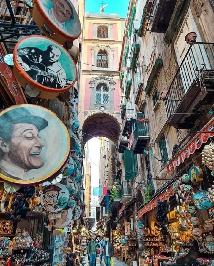 דירות Napoli Centro Storico Un Passo Da San Gennaro מראה חיצוני תמונה