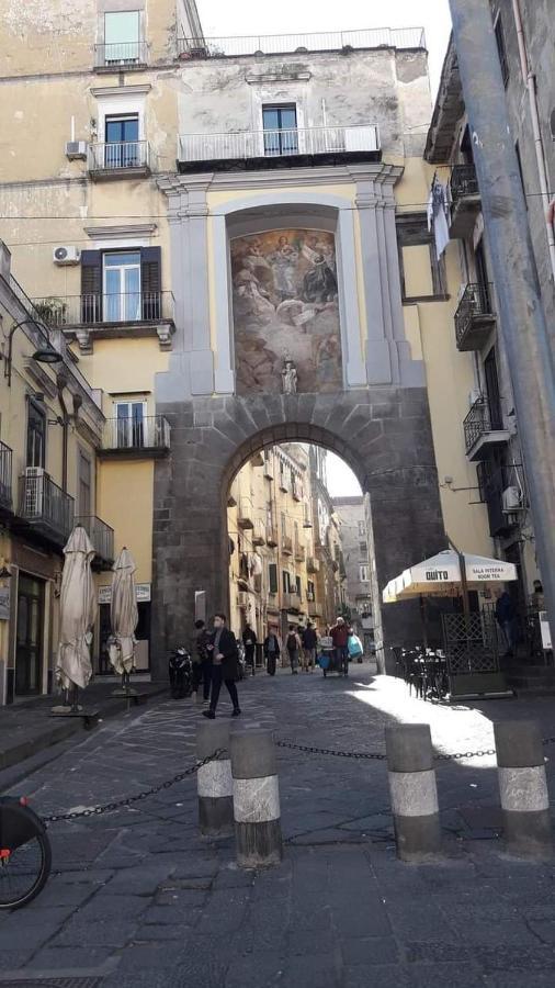 דירות Napoli Centro Storico Un Passo Da San Gennaro מראה חיצוני תמונה