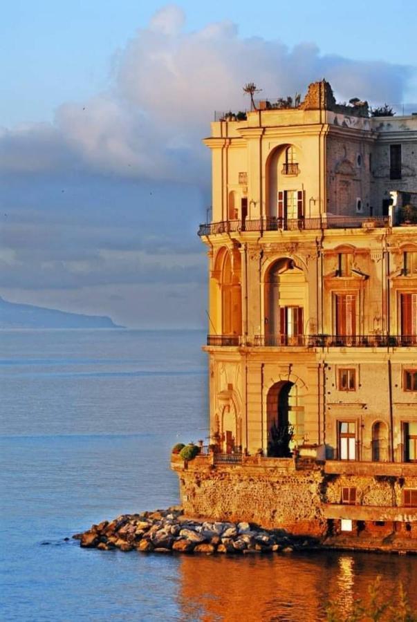 דירות Napoli Centro Storico Un Passo Da San Gennaro מראה חיצוני תמונה